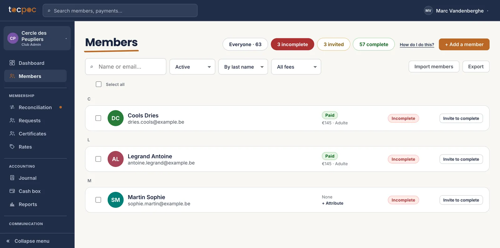 The list filtered on incomplete profiles&nbsp;: members marked Incomplete, each with an Invite to complete button